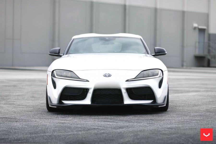  Toyota GR Supra on Vossen Wheels (HF-3) 2019 года  (фото 2 из 13)